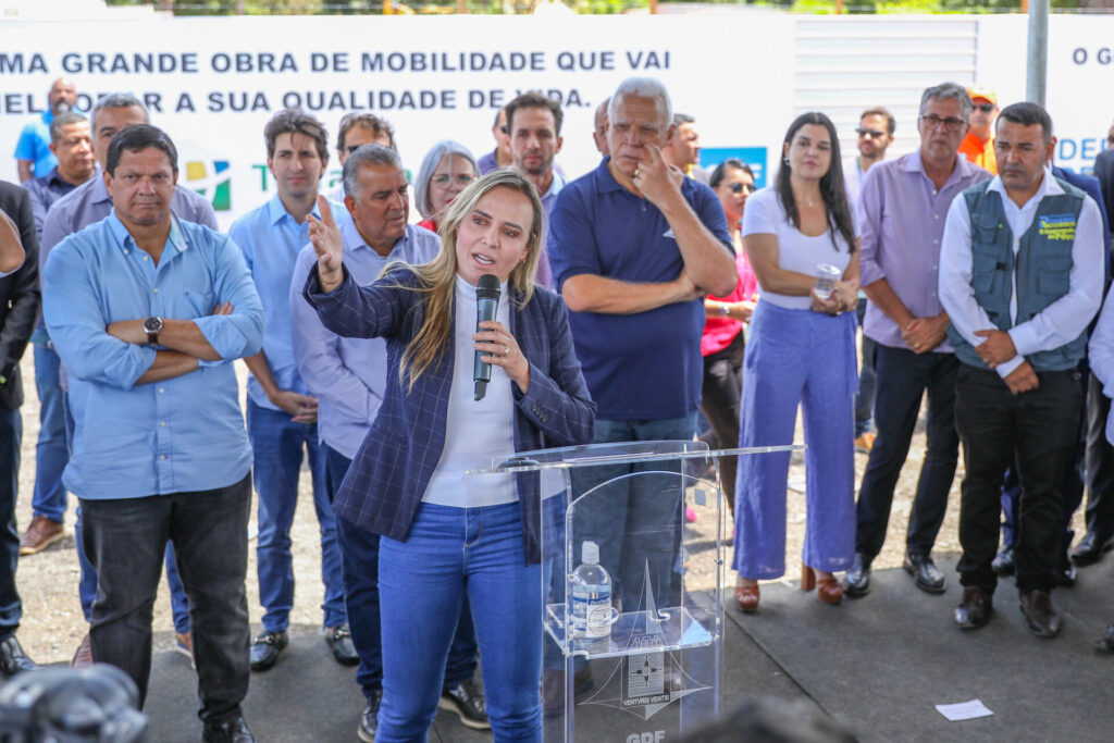 Governadora em exercício Celina Leão lança obra de viaduto no Jardim